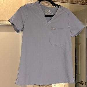 FIGS Catalina one ☝🏻 pocket scrub top